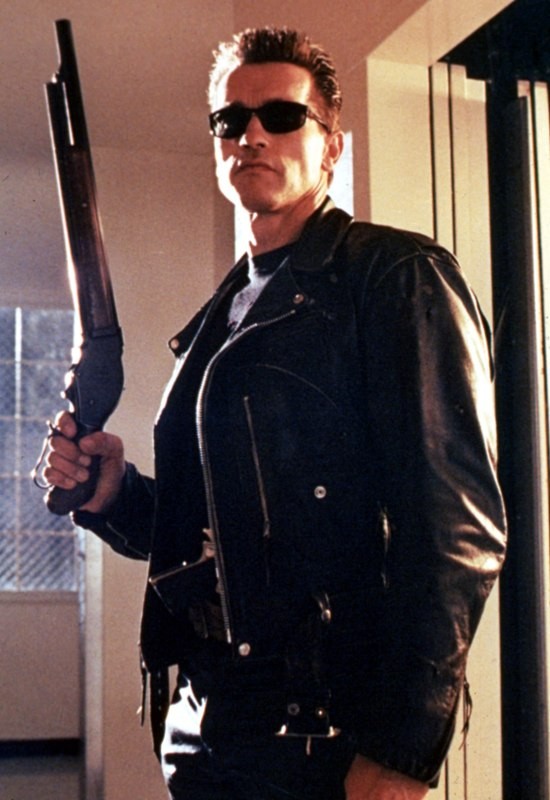 Arnold Schwarzenegger sa vráti, ale o niečo starší